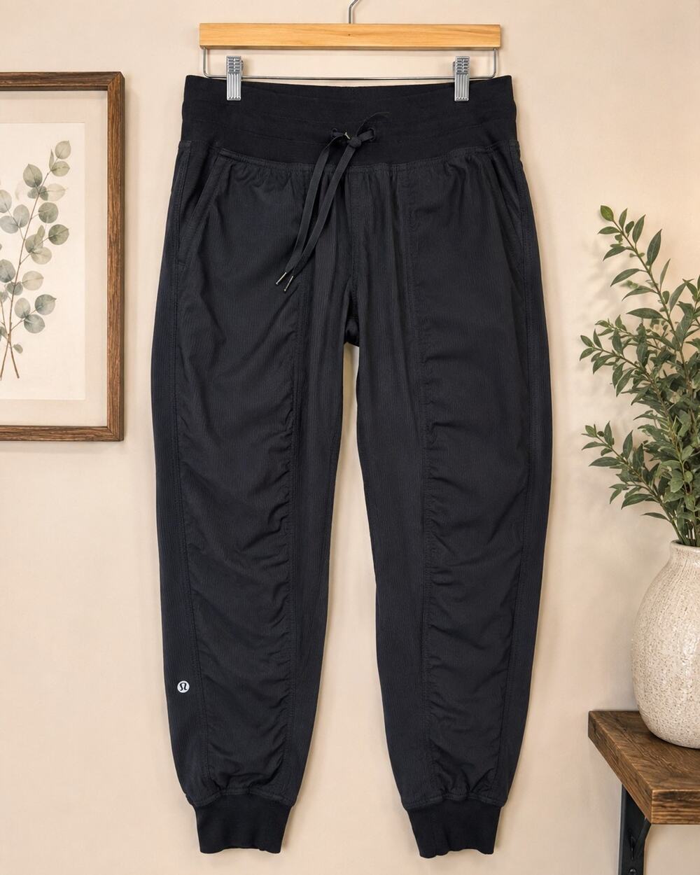Lululemon Dance Studio Pants Womens 8 Black Jogger Lightweight Yoga Athletic